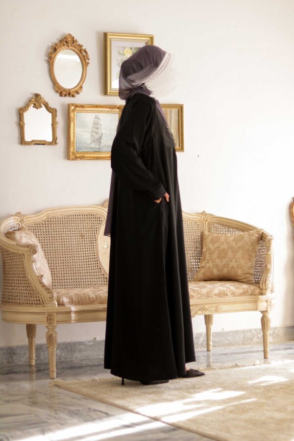 Black Sleek Everyday Abaya - Image 4