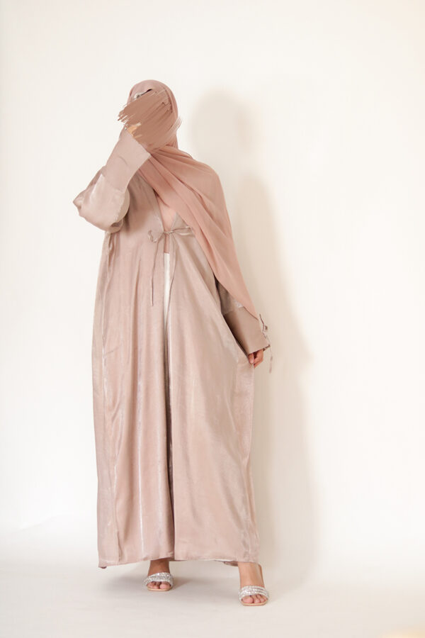 Pearlescent Pink Luxury Shimmer Silk Abaya