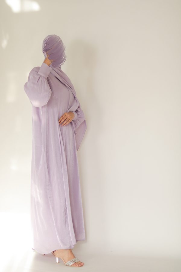 Lavender Crinkle Shimmer Abaya - Image 3