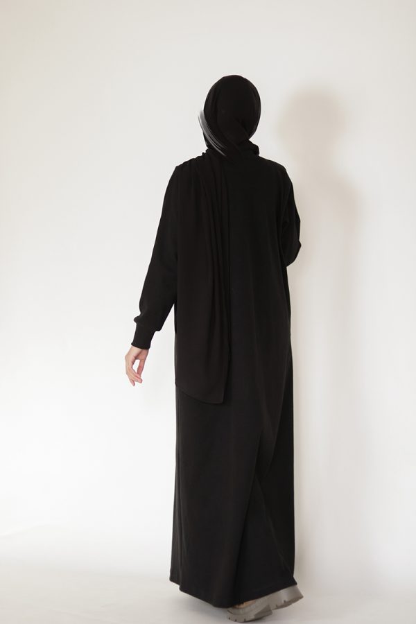 Black Knit Abaya - Image 15