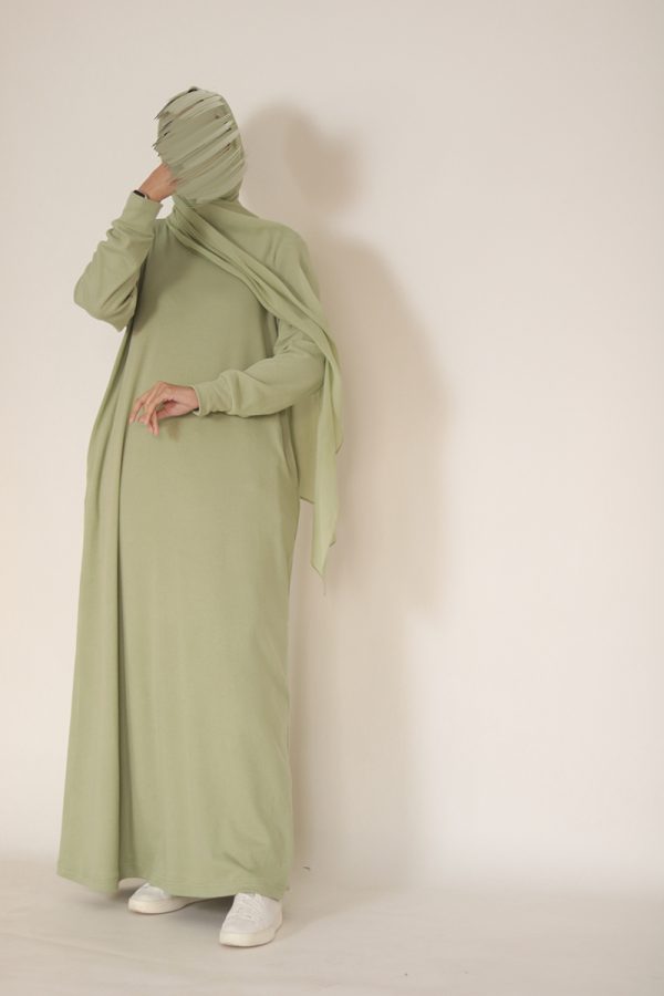 Pistachio Cream Knit Abaya - Image 4