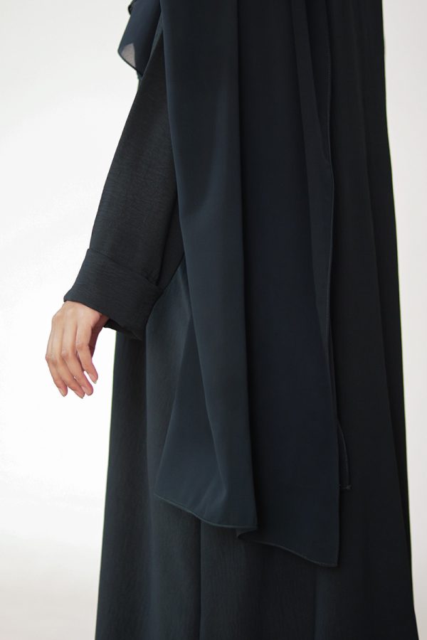 Pine Dream Sleek Abaya - Image 9