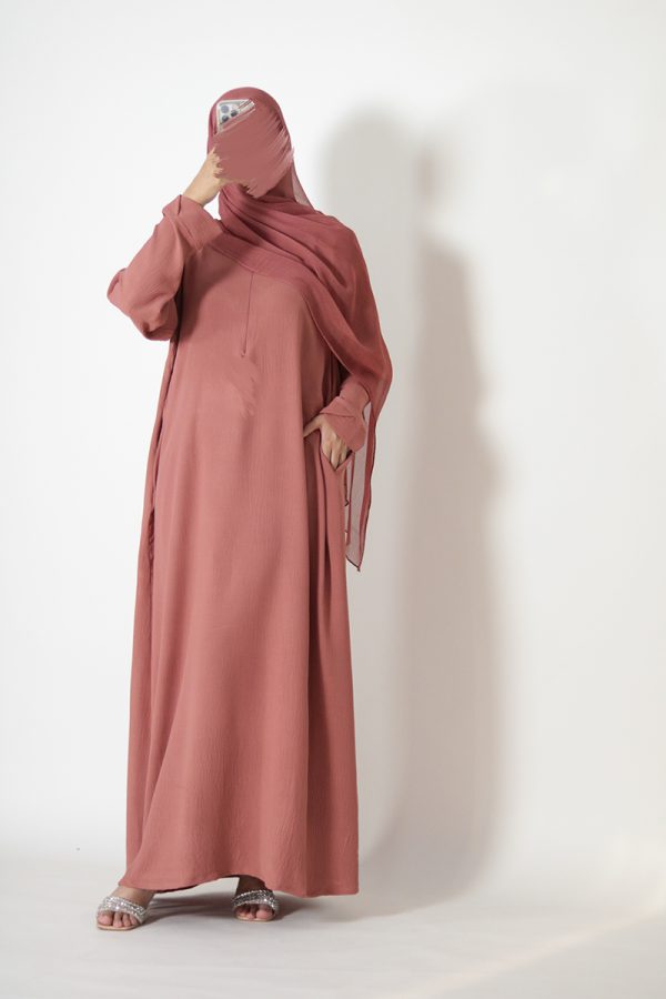 Chai Pink Tulip Everyday Abaya - Image 5