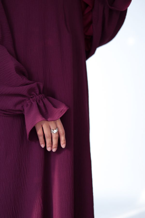 Magenta Petal Everyday Abaya (Elastic Sleeves) - Image 8