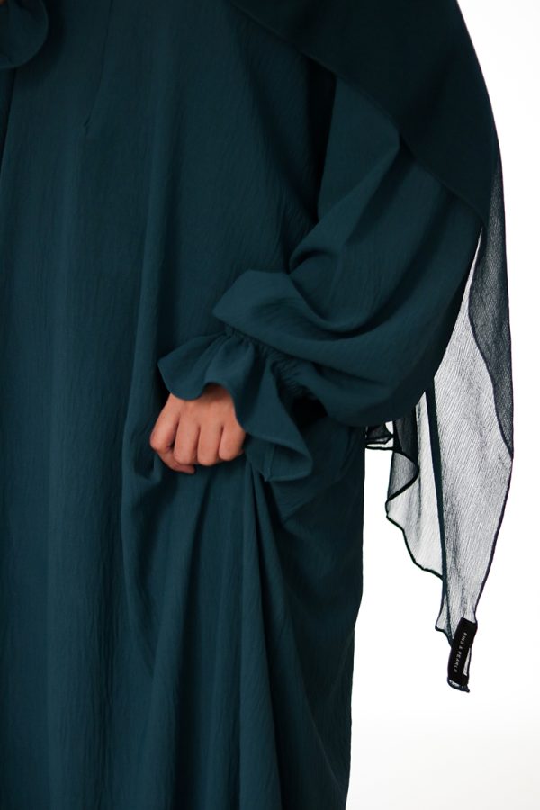 Peacock Petal Everyday Abaya (Elastic Sleeves) - Image 10