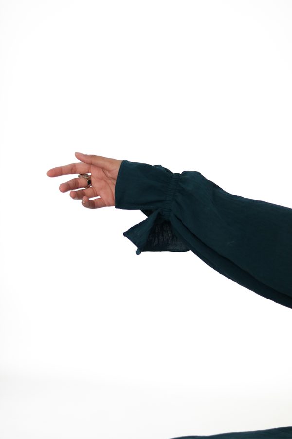 Peacock Petal Everyday Abaya (Elastic Sleeves) - Image 7