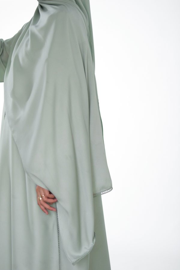 Aquamarine Silk Abaya - Image 7