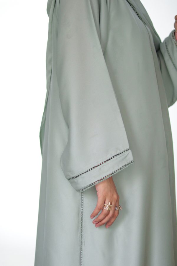 Aquamarine Silk Abaya - Image 5