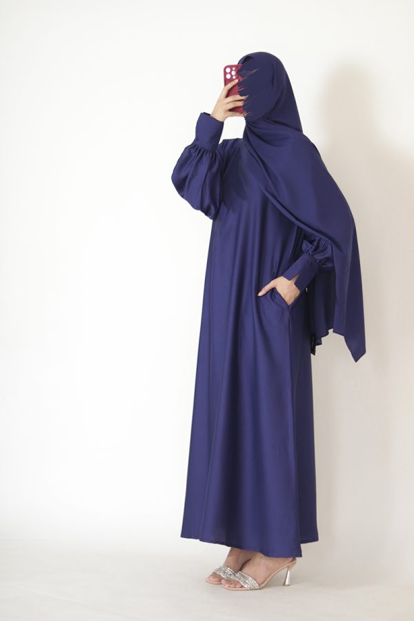 Ocean Blue Textured Silk Muse Abaya - Image 9