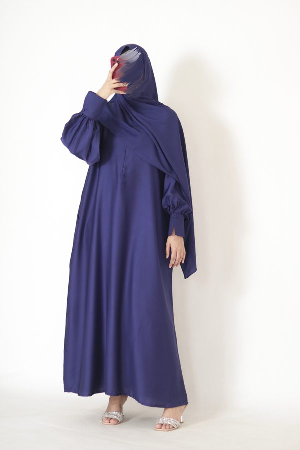 Ocean Blue Textured Silk Muse Abaya - Image 7