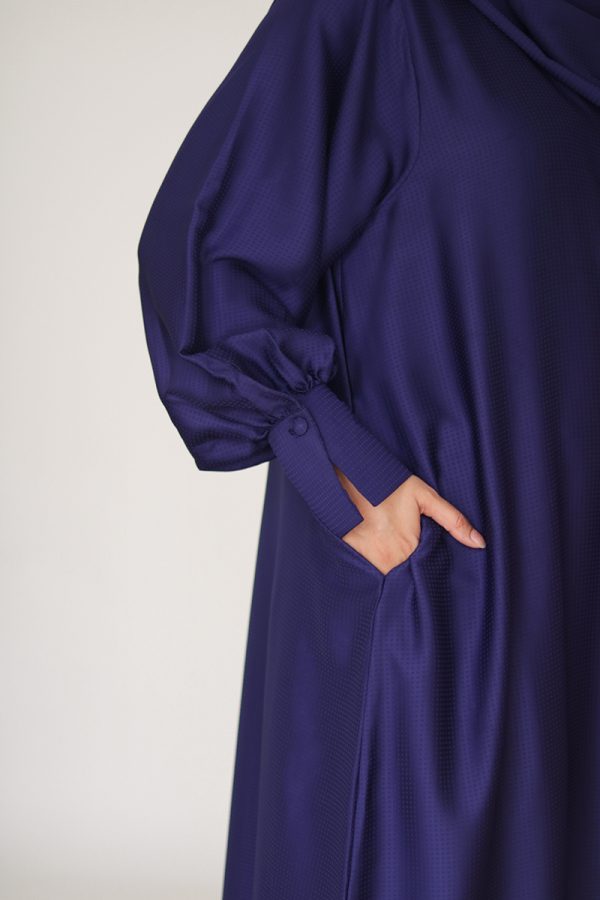Ocean Blue Textured Silk Muse Abaya - Image 6