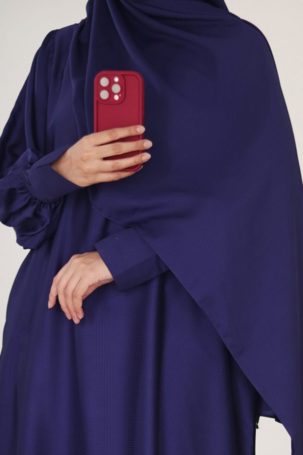 Ocean Blue Textured Silk Muse Abaya - Image 5