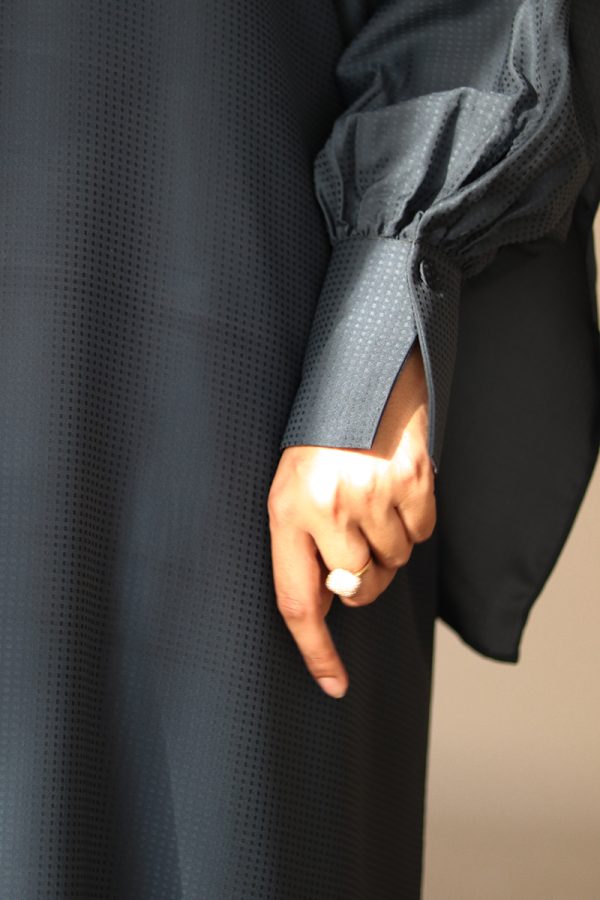 Palm Green Textured Silk Muse Abaya - Image 5