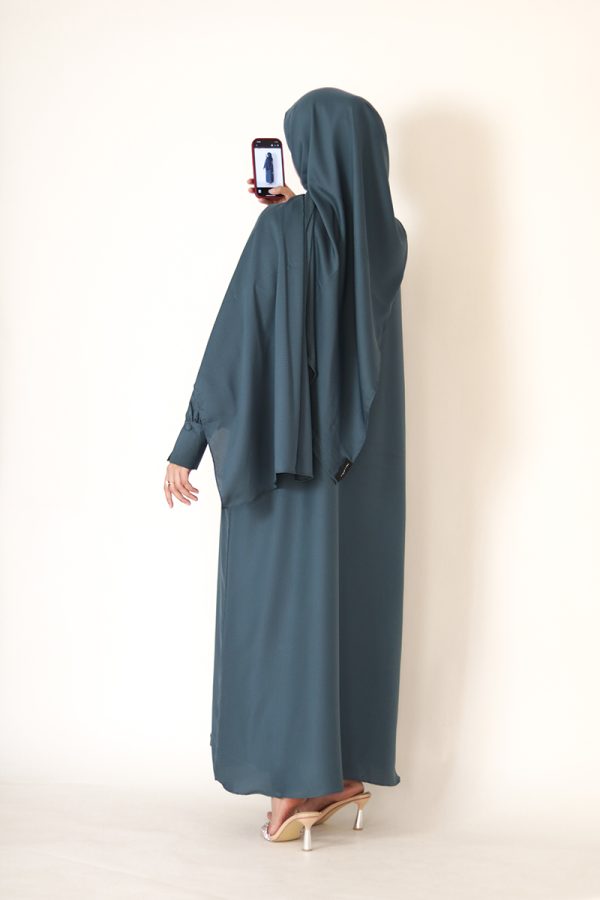 Palm Green Textured Silk Muse Abaya - Image 2