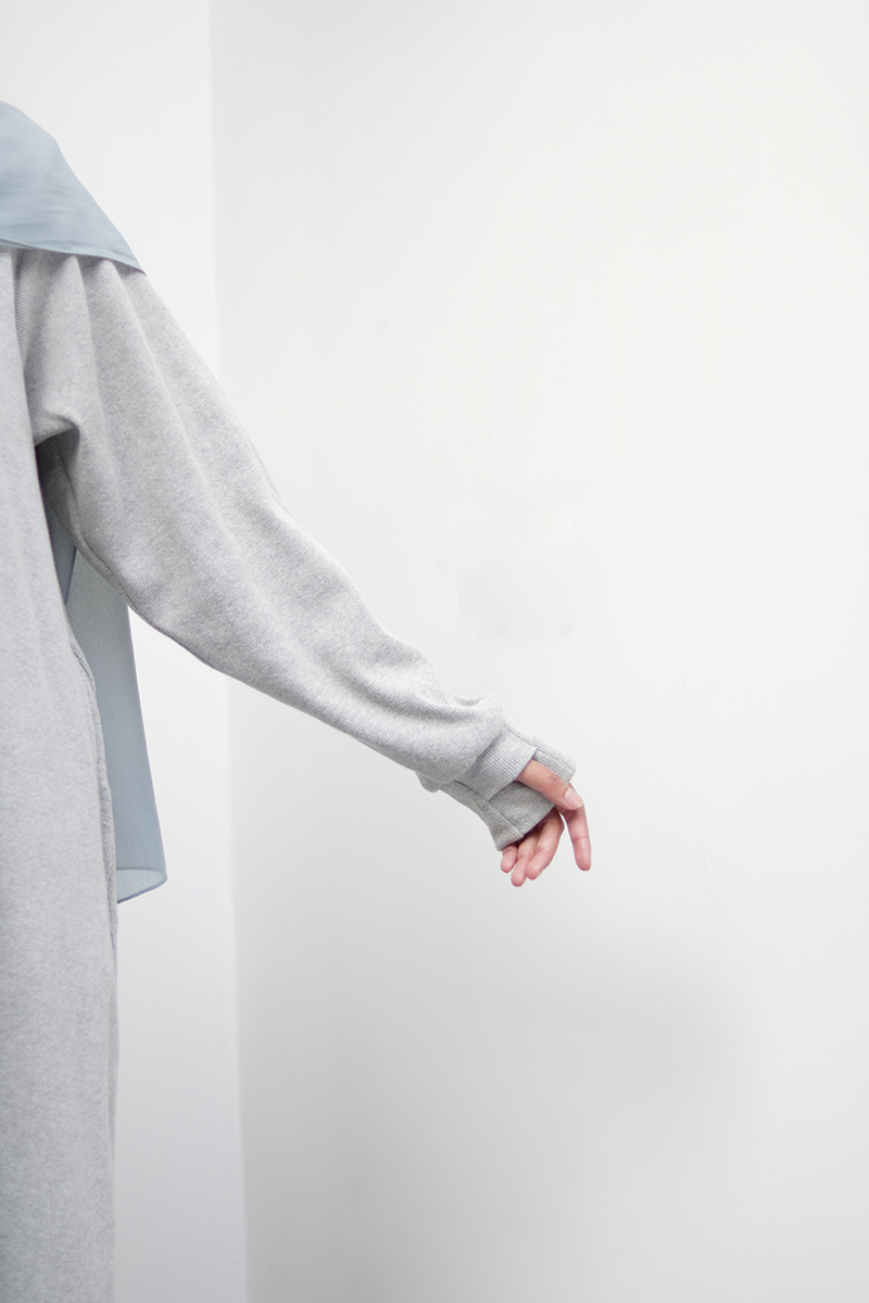 Light Grey Knit Abaya 8 Light Grey Knit Abaya - Image 8