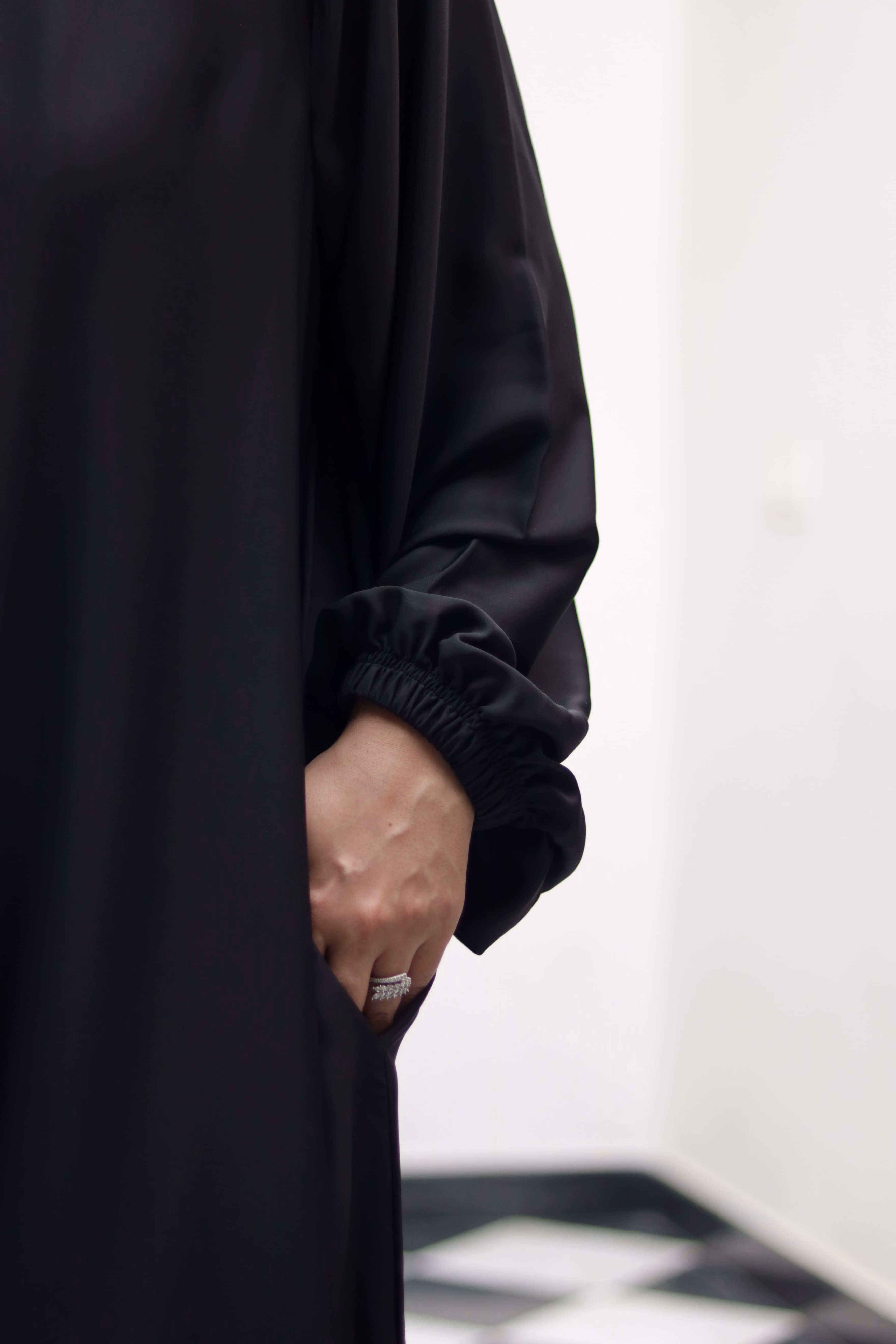 Black Everyday Wear Abaya 5 Black Everyday Wear Abaya - Image 5