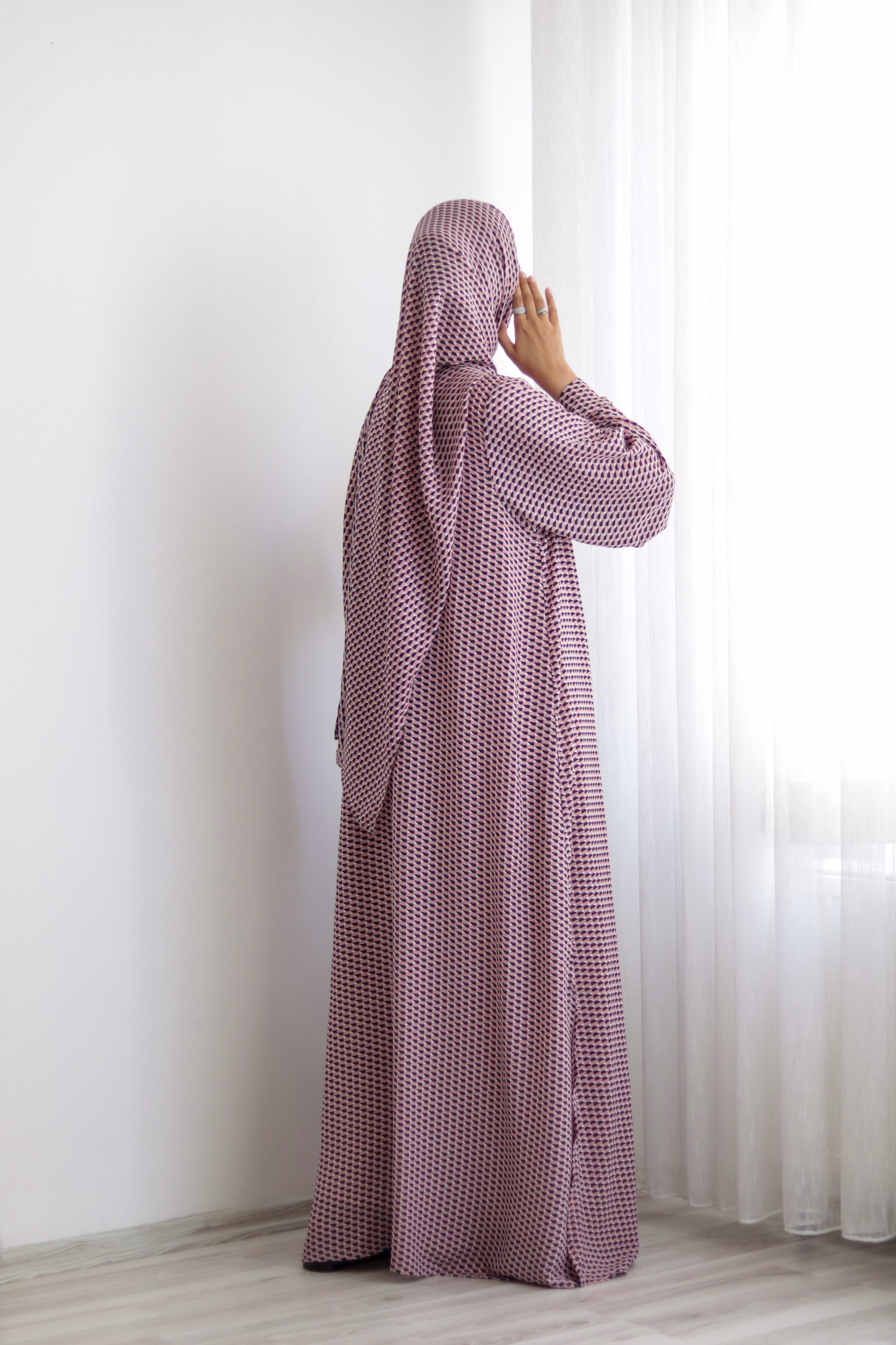 Pink Geometric Kimono Abaya - Image 3